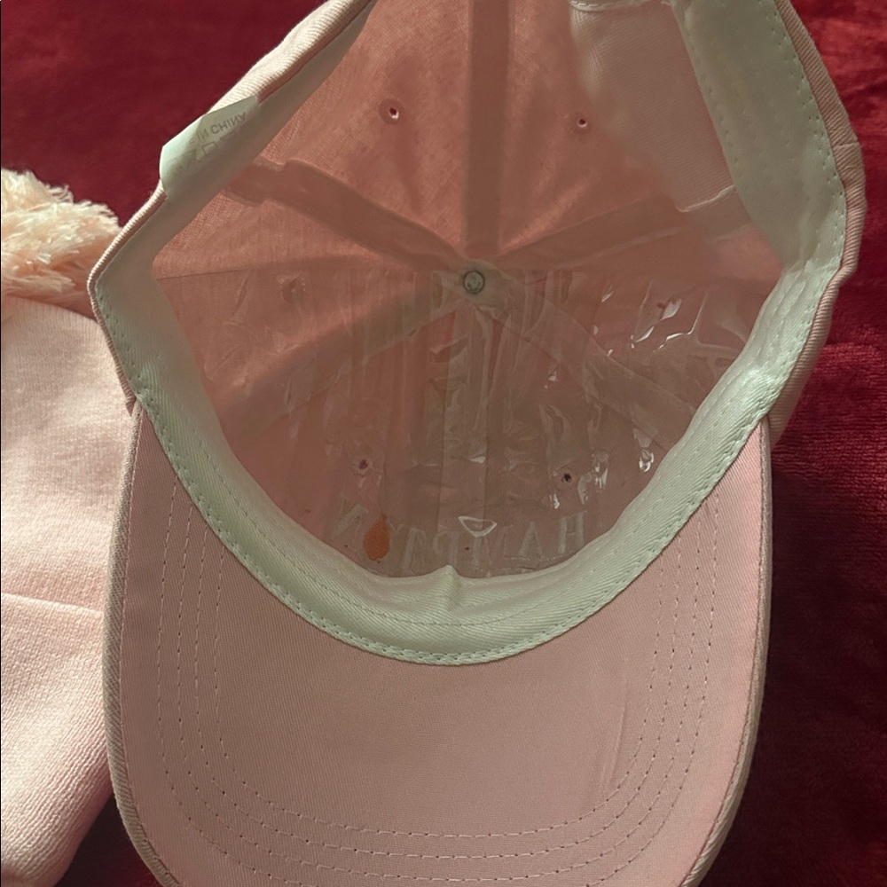 Pink Hat Set - Picture 5 of 8